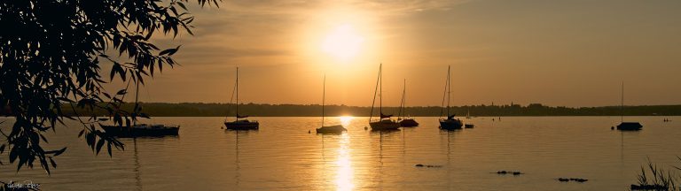 Blick auf den Ammersee beim Sonnenuntergang