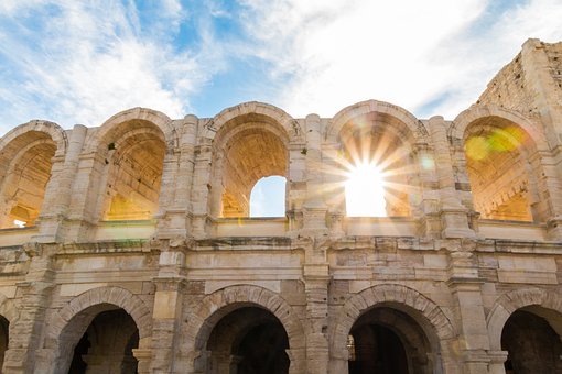 Womo Tour Südfrankreich - Blick auf das Amphitheater in Arles