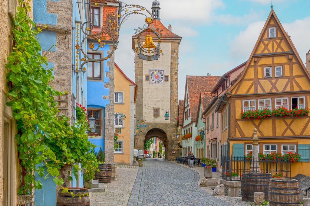 Altstadt Rotheburg mit bunten Fachwerkhäusern