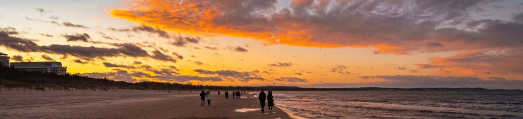 Ostseestrand  in Polen bei Sonnenuntergang