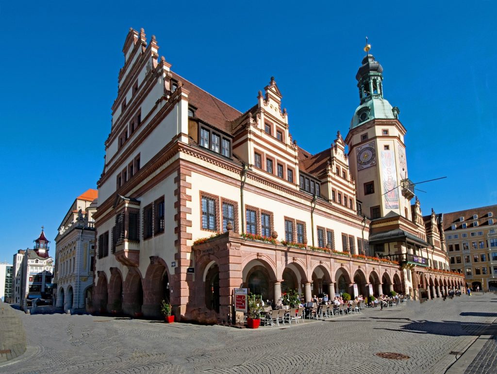 Brückentage 2024 Berlin - Blick auf das alte Rathaus in Leipzig.